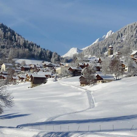 Familien Und Wanderhotel Clarezia Breíl 外观 照片